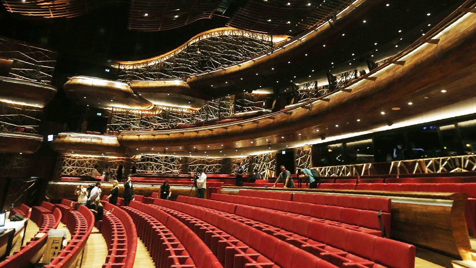 Dubai Opera — photograph 2