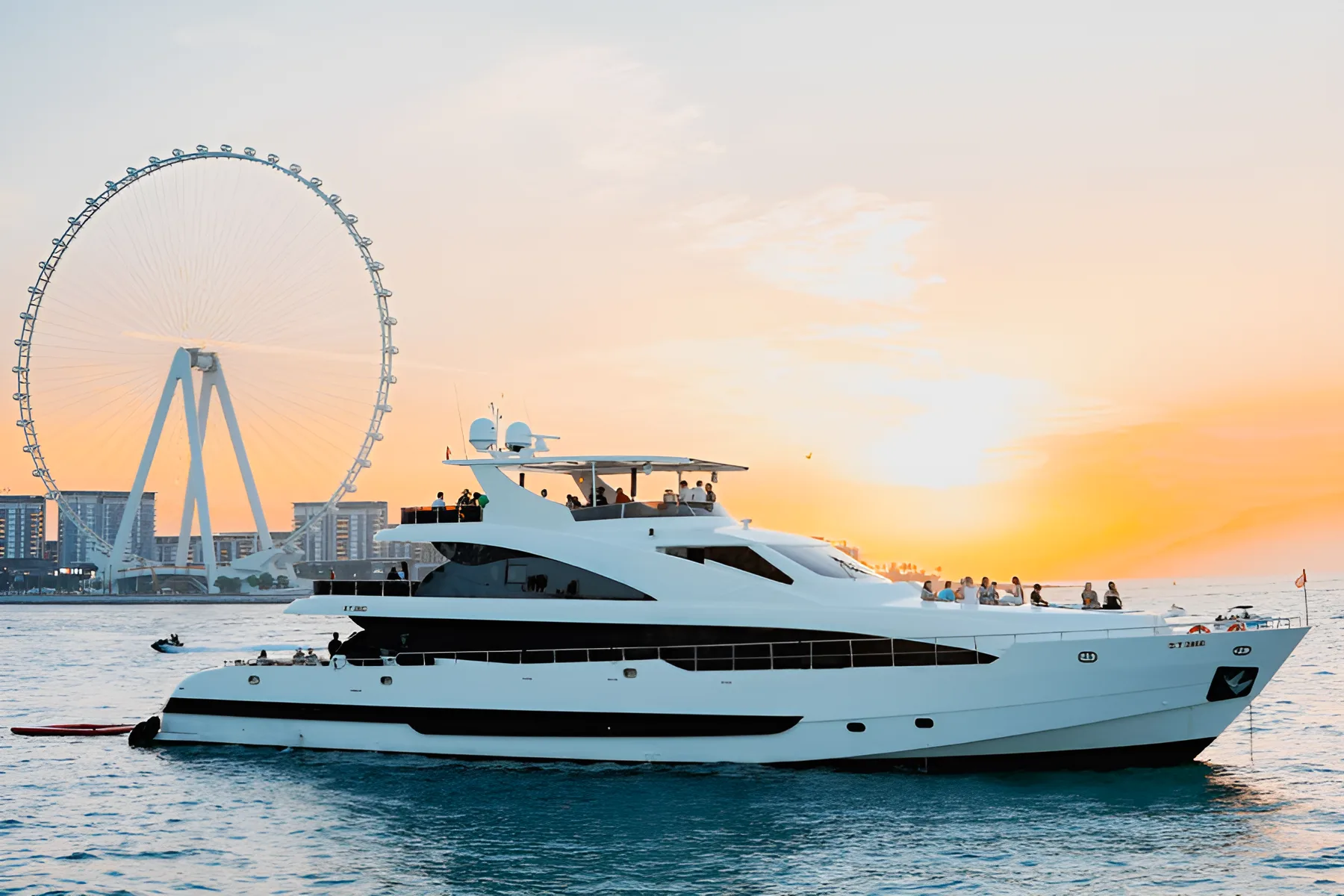 Luxury Yacht – Shared Experience — photograph 4