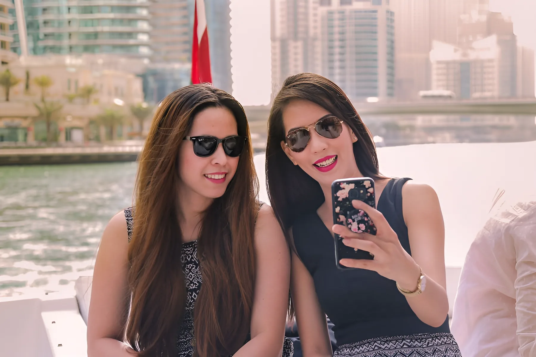 Dubai Marina Yacht Tour – shared Experience — photograph 5