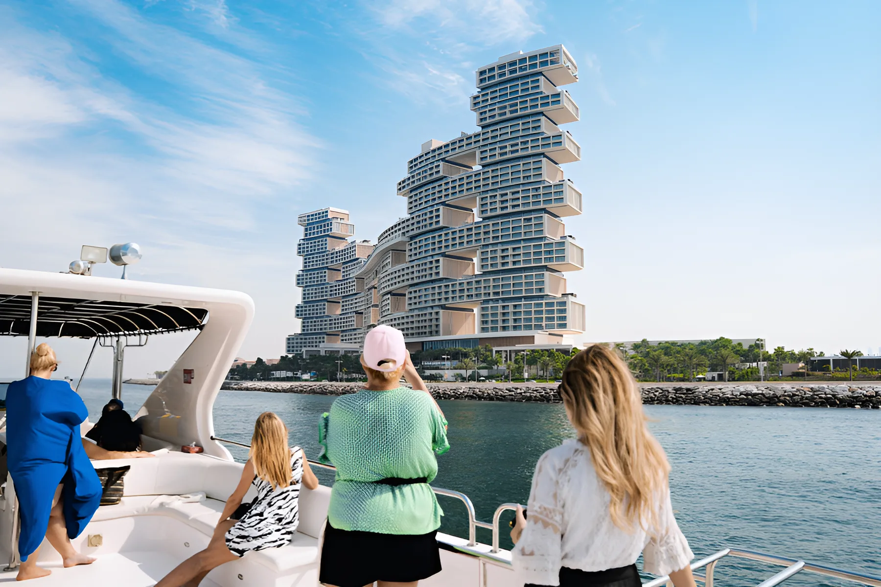 Dubai Marina Yacht Tour – shared Experience — photograph 4