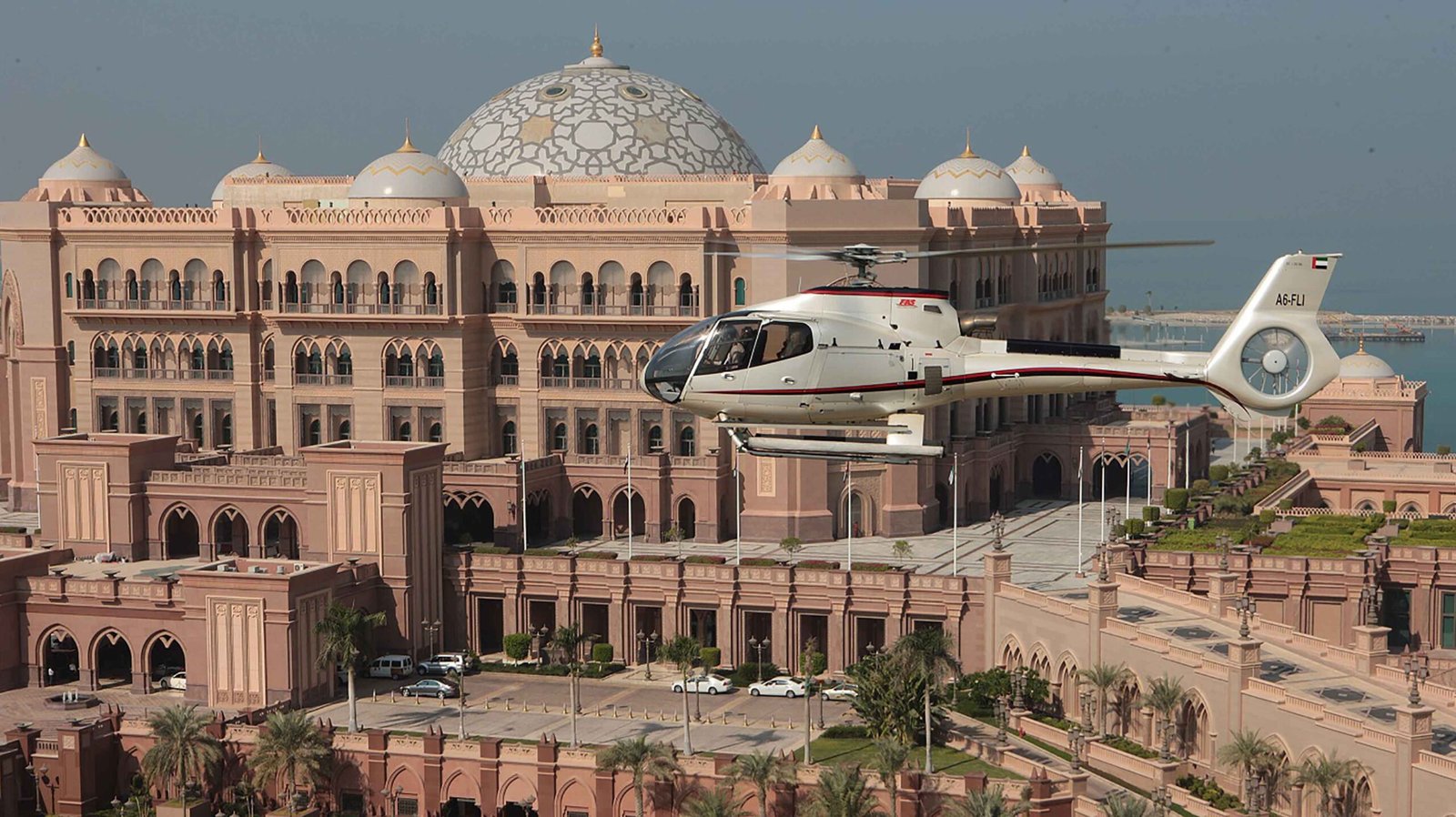 Abu Dhabi Helicopter Tour — photograph 2