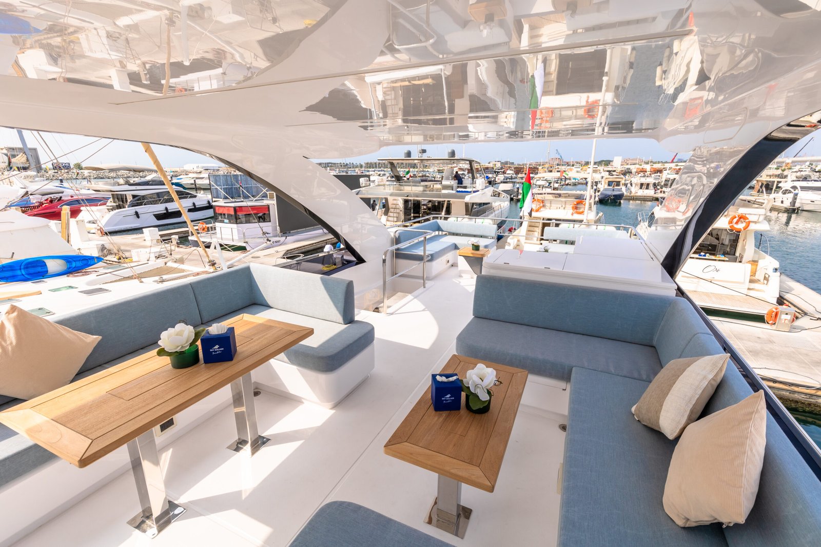 Private Yacht Charter — photograph 4