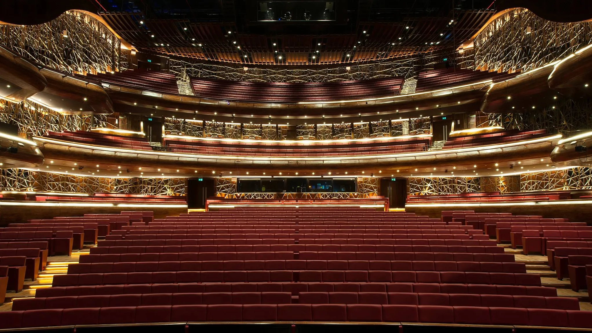 Dubai Opera — photograph 4