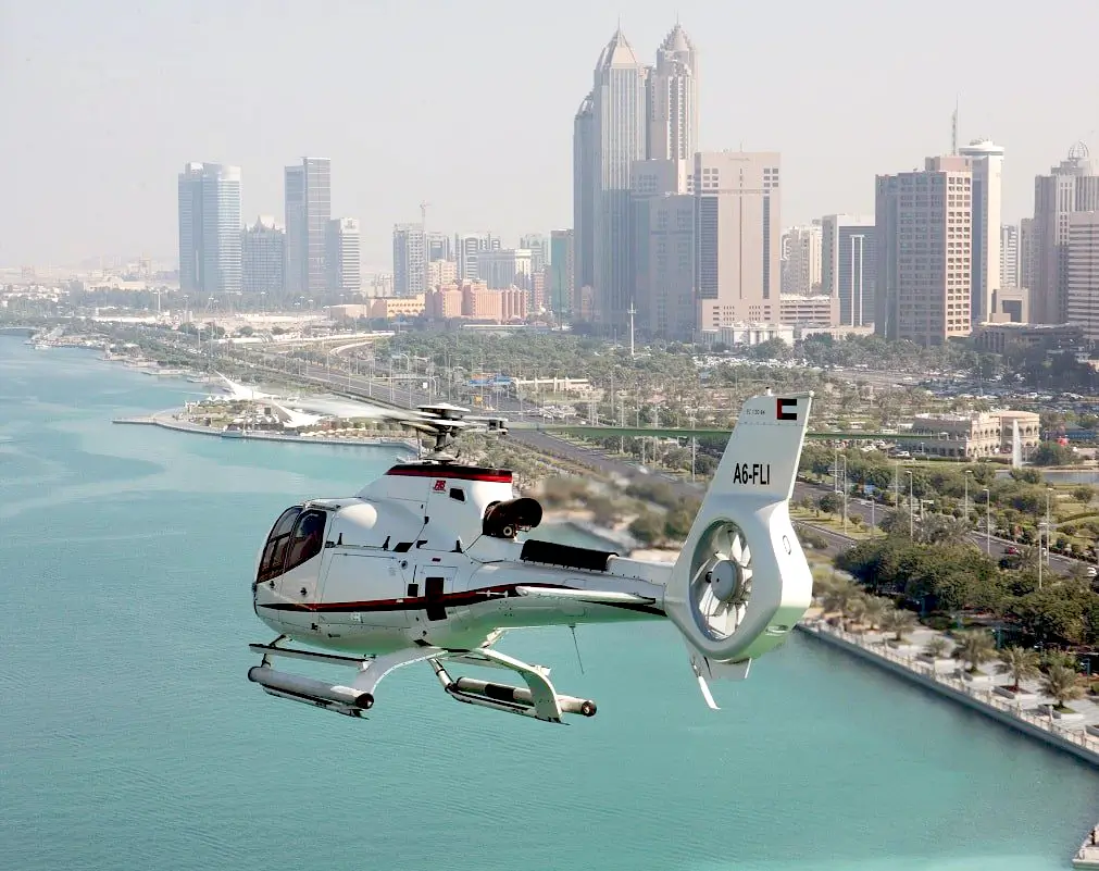 Abu Dhabi Helicopter Tour — photograph 4