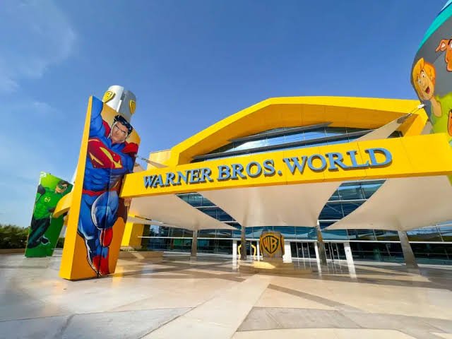 Abu Dhabi City Tour with Warner Bros World