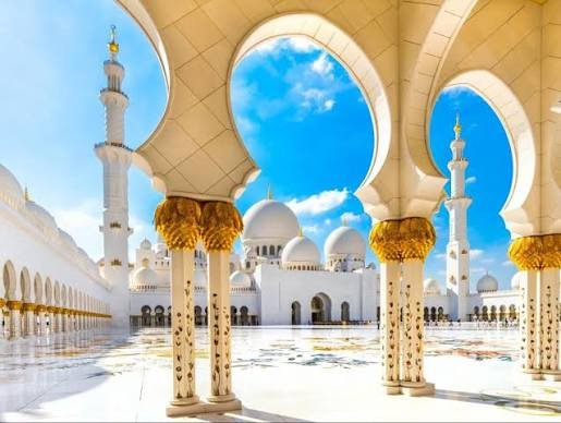 Abu Dhabi City Tour with Baps Temple — photograph 3