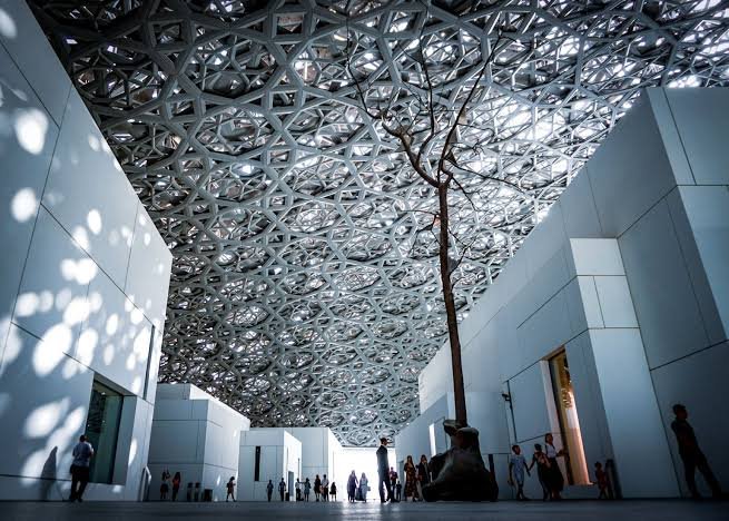Abu Dhabi City Tour with Louvre Abu Dhabi — photograph 4