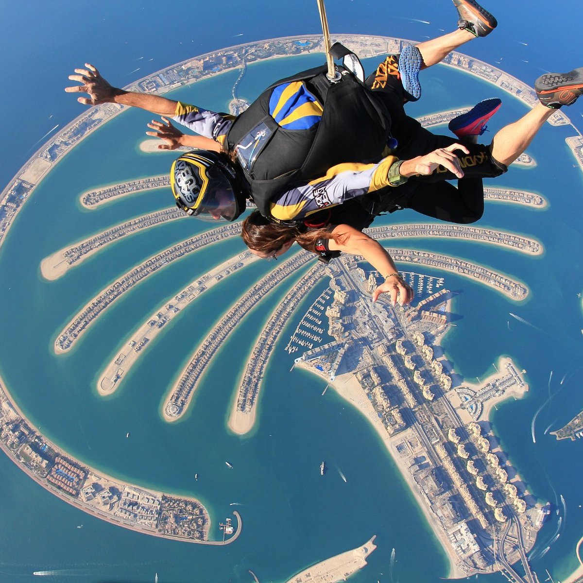 Skydiving Dubai — photograph 5