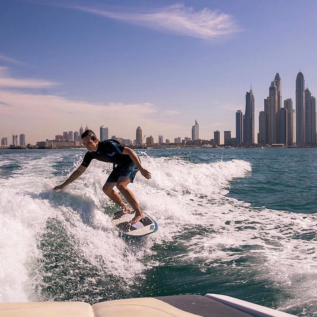 Wakeboarding — photograph 2