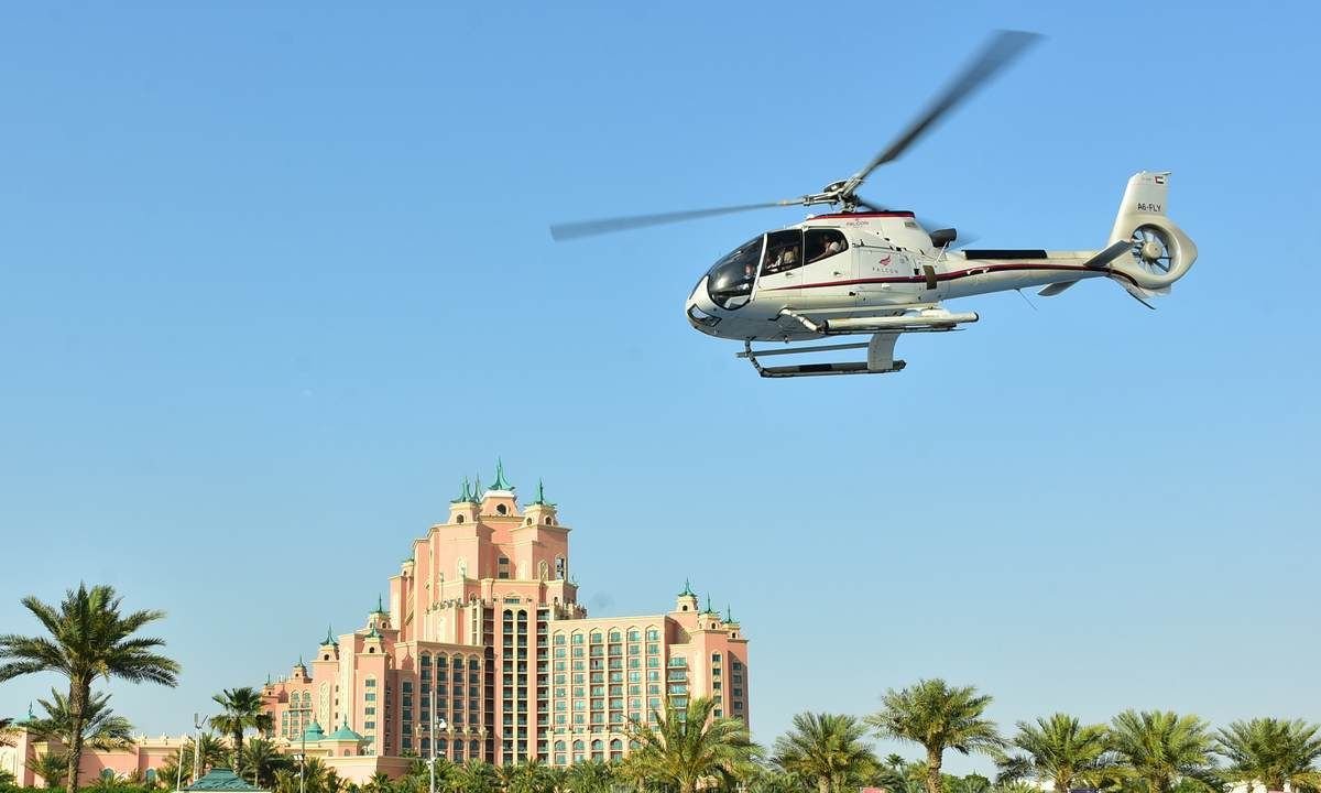 Helicopter Tours Dubai from Falcon-Private — photograph 3